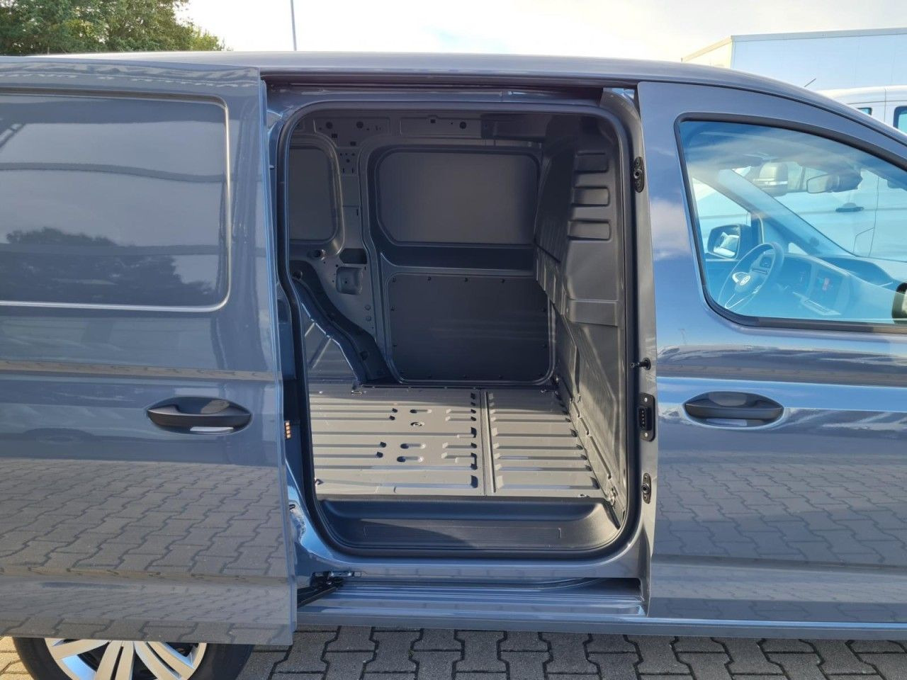 Volkswagen Caddy Kasten Cargo TDI Maxi PDC KLIMA TEMPOMAT - Fourgonnette: photos 5 Volkswagen Caddy Kasten Cargo TDI Maxi PDC KLIMA TEMPOMAT - Fourgonnette: photos 5
