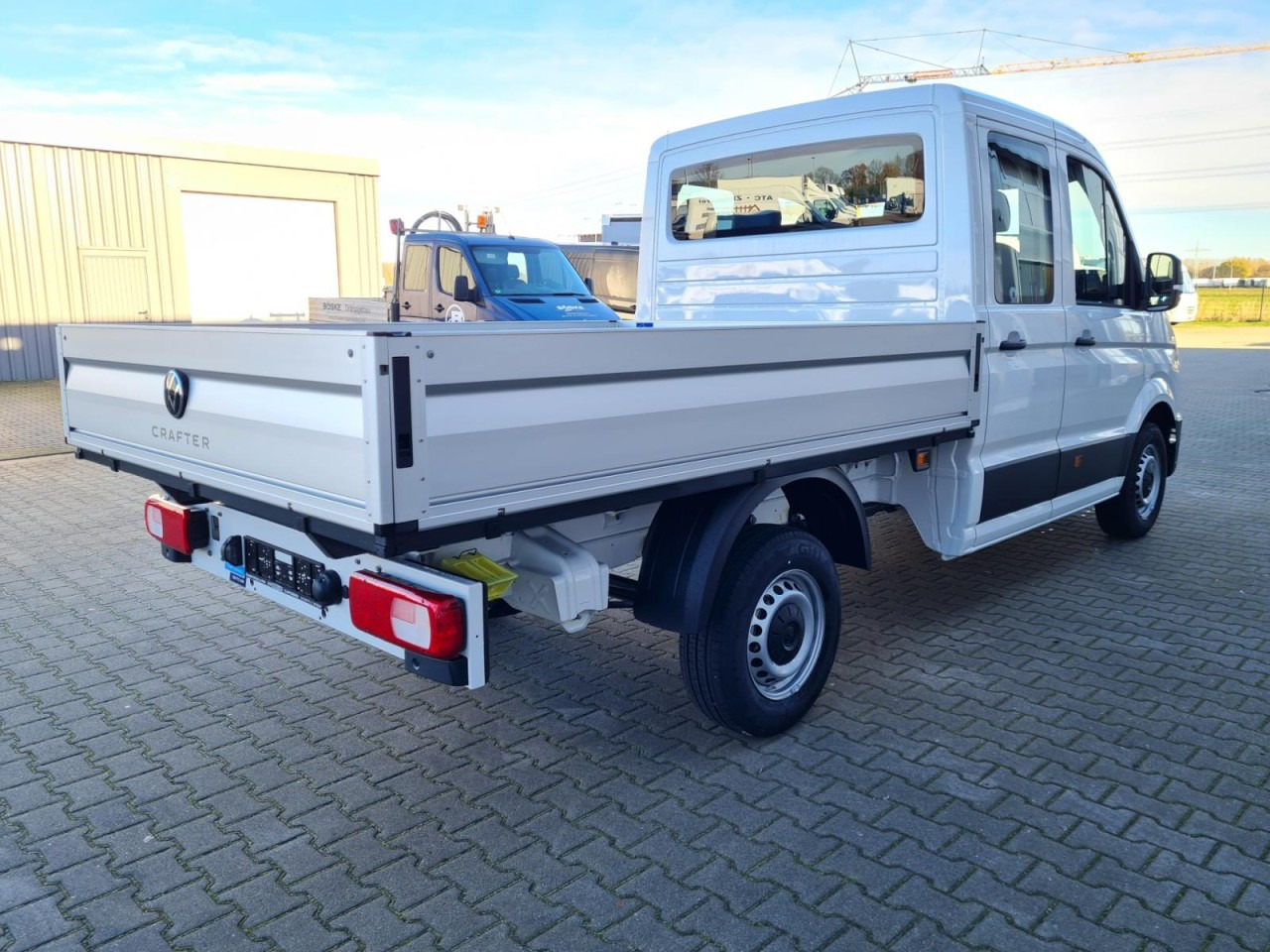 Volkswagen Crafter 35 Doka TDI MR LED KLIMA - Utilitaire plateau, Utilitaire double cabine: photos 5 Volkswagen Crafter 35 Doka TDI MR LED KLIMA - Utilitaire plateau, Utilitaire double cabine: photos 5