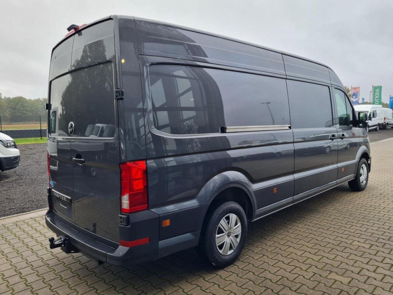 Volkswagen Crafter 35 Kasten Maxi L4H3 AG LED TEMPOMAT - Fourgon utilitaire: photos 5 Volkswagen Crafter 35 Kasten Maxi L4H3 AG LED TEMPOMAT - Fourgon utilitaire: photos 5