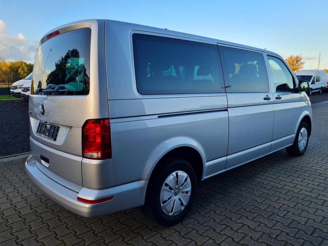 Volkswagen T6.1 Caravelle TDI lang 9 Sitzer 2 Schiebetüren Trendl. - Minibus, Transport de personnes: photos 5 Volkswagen T6.1 Caravelle TDI lang 9 Sitzer 2 Schiebetüren Trendl. - Minibus, Transport de personnes: photos 5