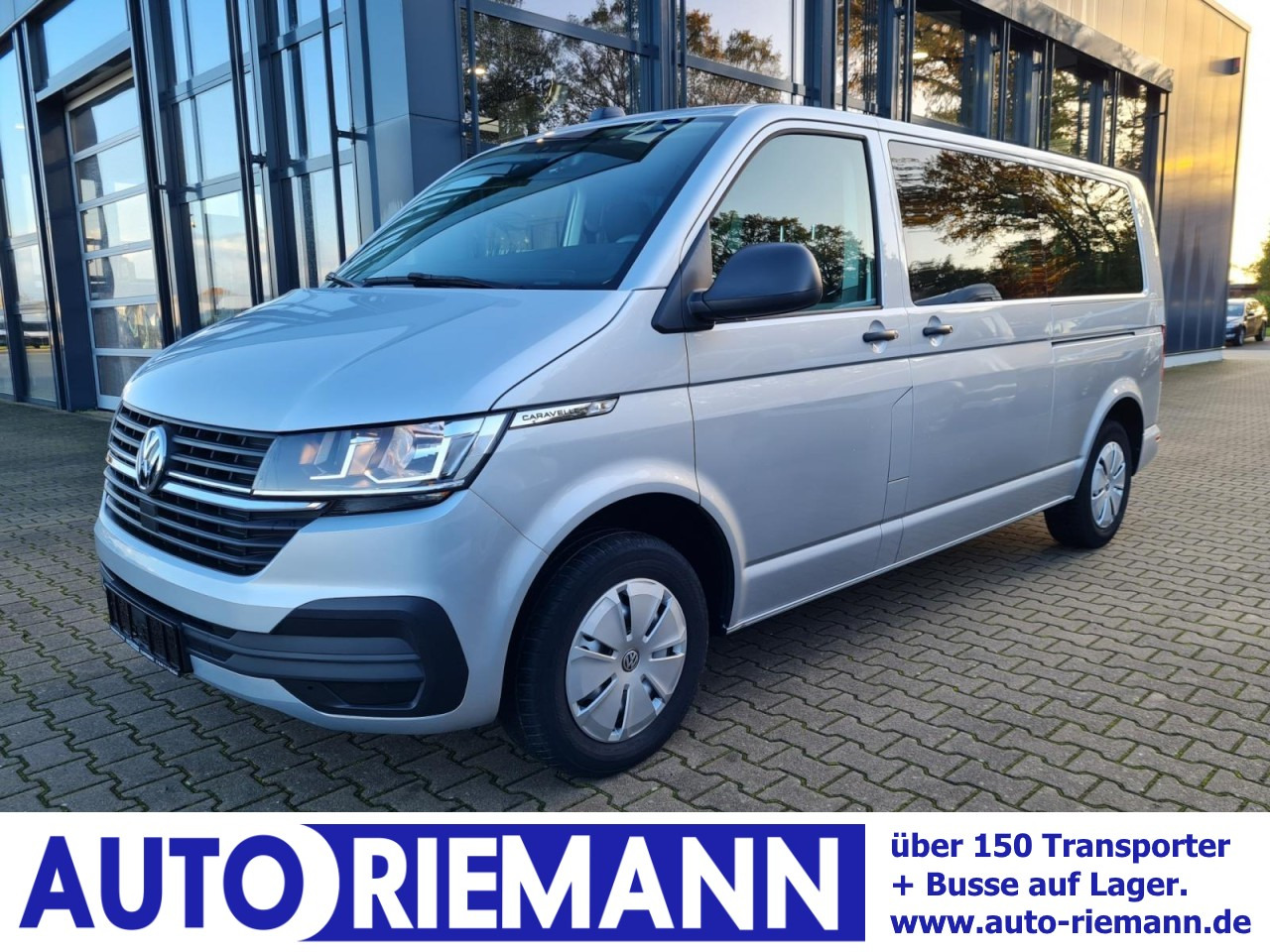 Volkswagen T6.1 Caravelle TDI lang 9 Sitzer 2 Schiebetüren Trendl. - Minibus, Transport de personnes: photos 1 Volkswagen T6.1 Caravelle TDI lang 9 Sitzer 2 Schiebetüren Trendl. - Minibus, Transport de personnes: photos 1