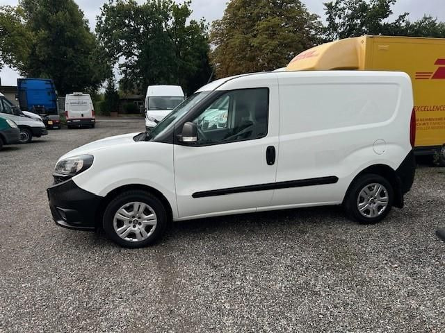 Fiat Doblo SX Kasten1,70 kW Klima Navi - Fourgonnette: photos 4 Fiat Doblo SX Kasten1,70 kW Klima Navi - Fourgonnette: photos 4