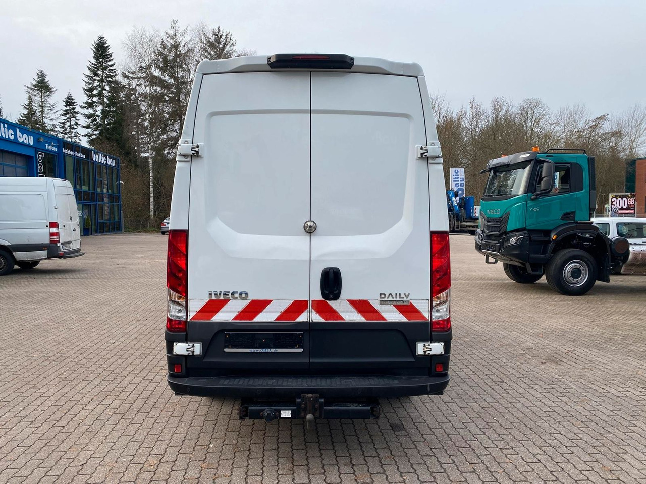 Iveco Daily 50C18HA8V 3520L *AHK* KLIMA*Sitzheizung... - Fourgon utilitaire: photos 5 Iveco Daily 50C18HA8V 3520L *AHK* KLIMA*Sitzheizung... - Fourgon utilitaire: photos 5