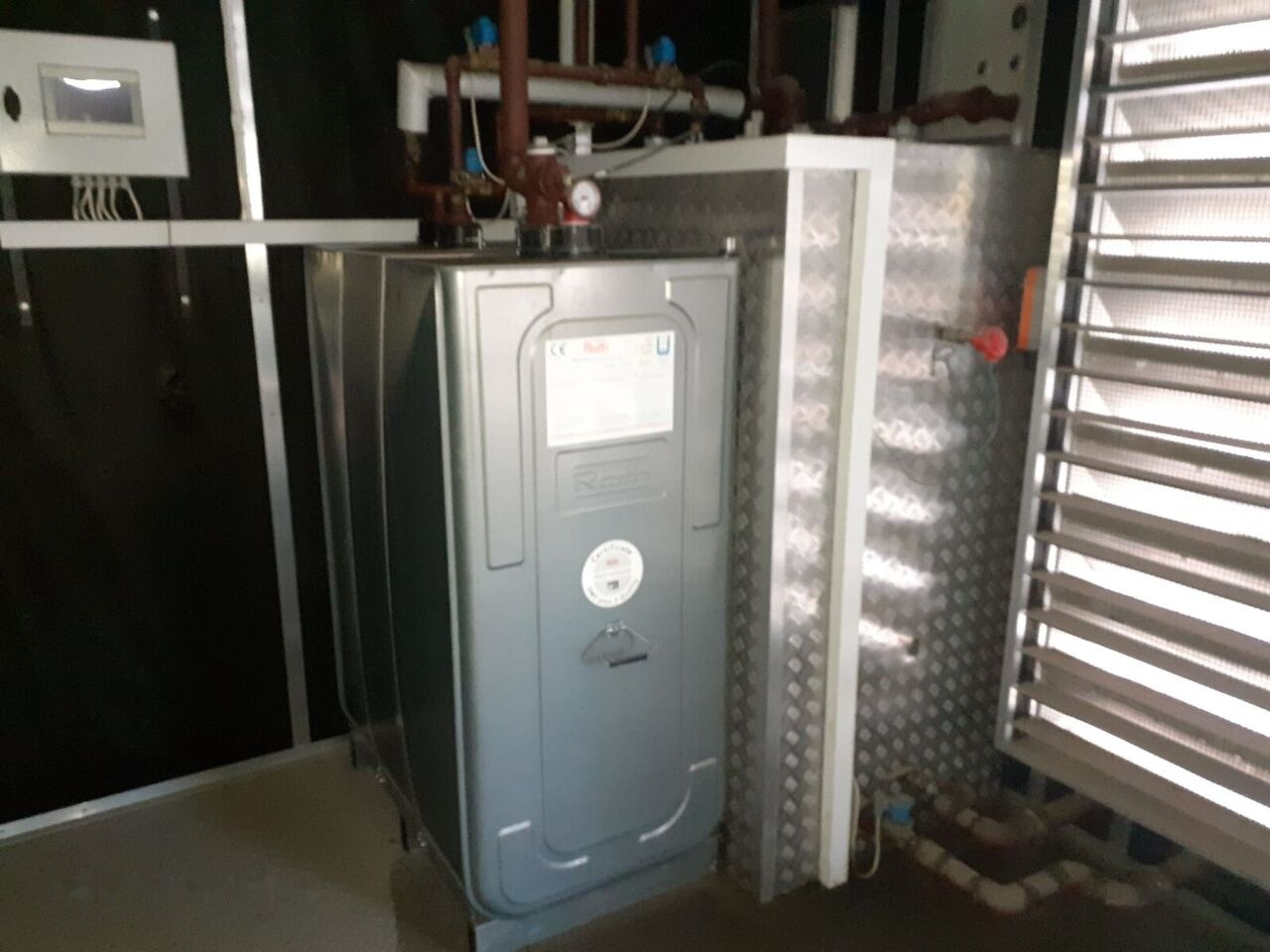 Stamford Generator Cummins STAMFORD 1600 KVA 2015 rok . Agregaty Prądotwó - Groupe électrogène: photos 5 Stamford Generator Cummins STAMFORD 1600 KVA 2015 rok . Agregaty Prądotwó - Groupe électrogène: photos 5