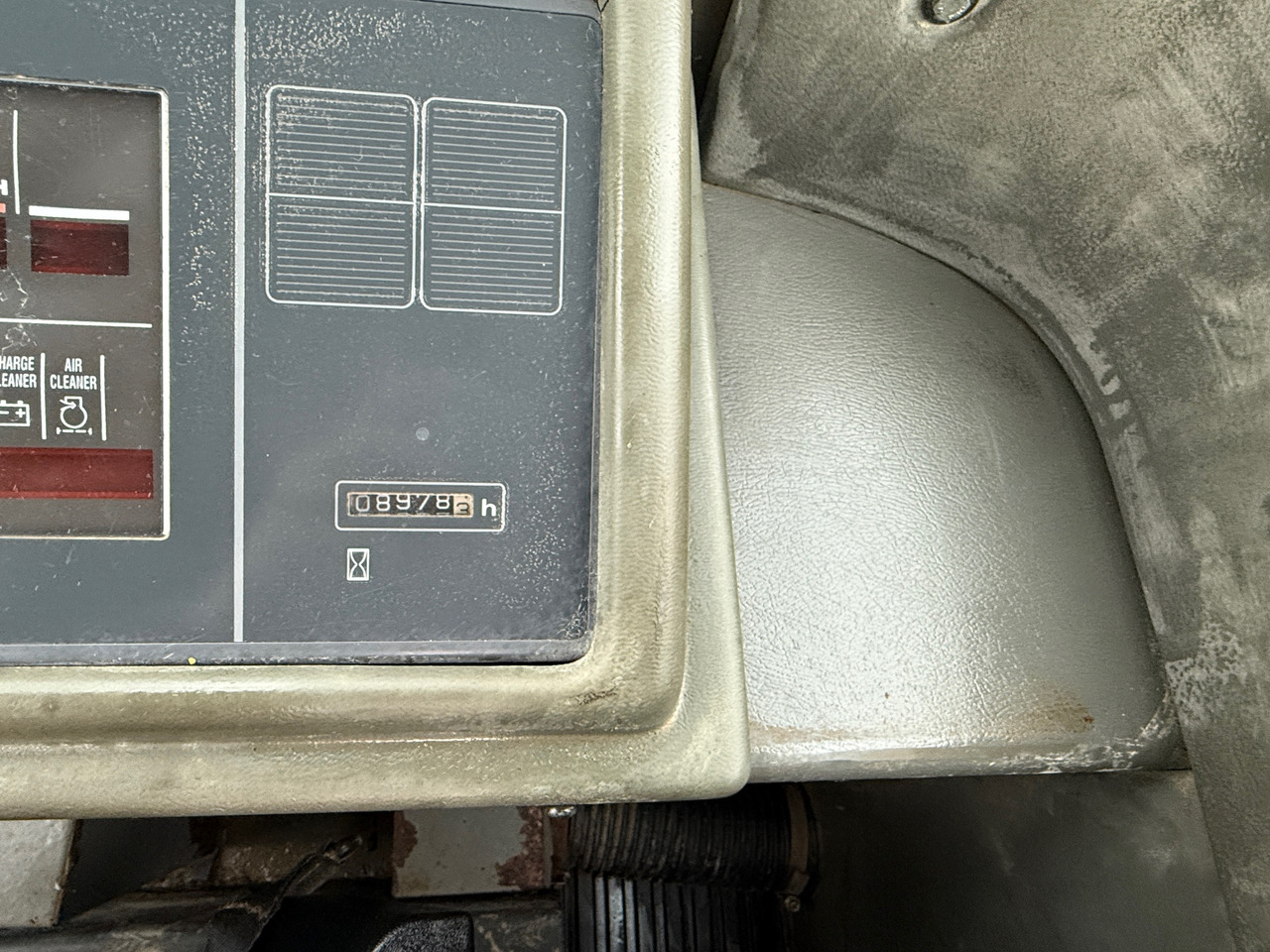 Chargeuse sur pneus Komatsu Hanomag WA270-3 Radlader Klima: photos 18