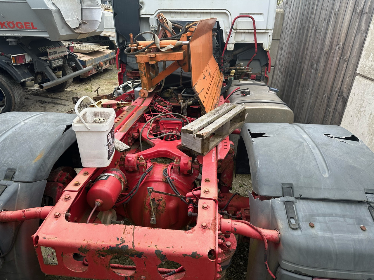 Tracteur routier MAN TGA 18.430 SZM HAD 4x4: photos 6 Tracteur routier MAN TGA 18.430 SZM HAD 4x4: photos 6