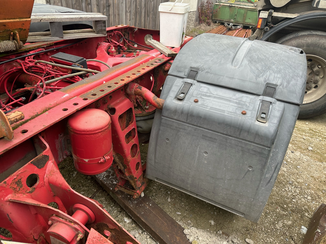 Tracteur routier MAN TGA 18.430 SZM HAD 4x4: photos 9 Tracteur routier MAN TGA 18.430 SZM HAD 4x4: photos 9