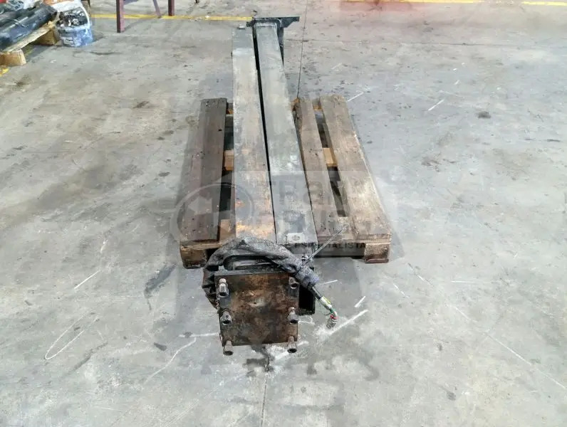 Grúa F310AXP.28 solo para recambios - Grue: photos 5 Grúa F310AXP.28 solo para recambios - Grue: photos 5