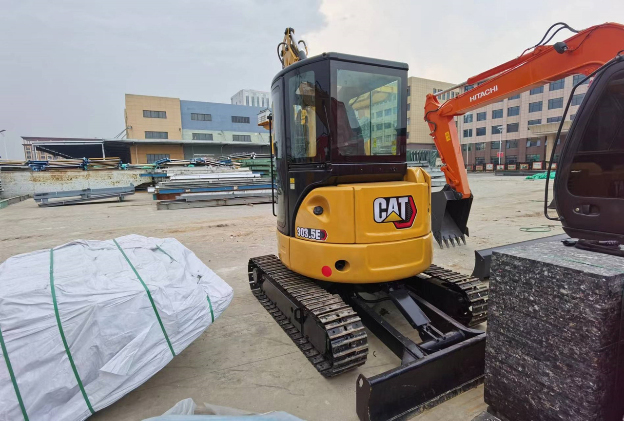 CATERPILLAR 303.5E - Mini pelle: photos 2 CATERPILLAR 303.5E - Mini pelle: photos 2
