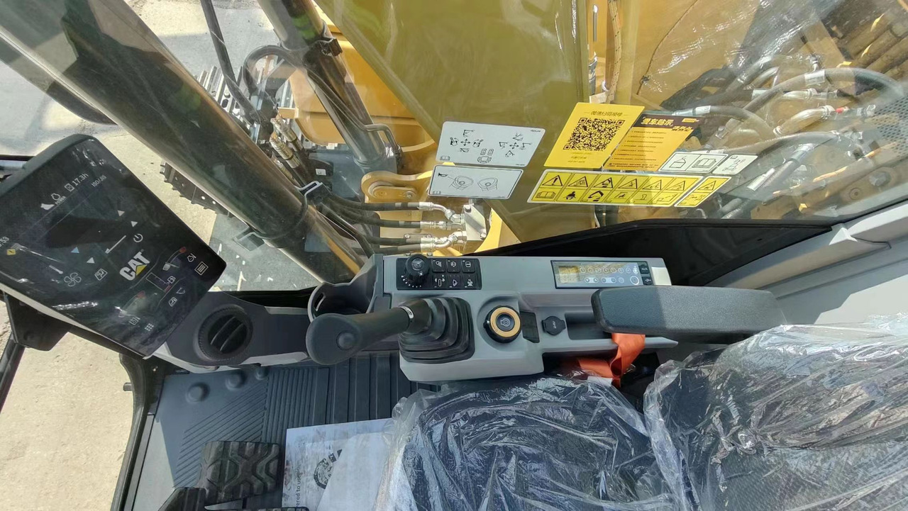 Caterpillar 312GC - Pelle sur chenille: photos 3 Caterpillar 312GC - Pelle sur chenille: photos 3
