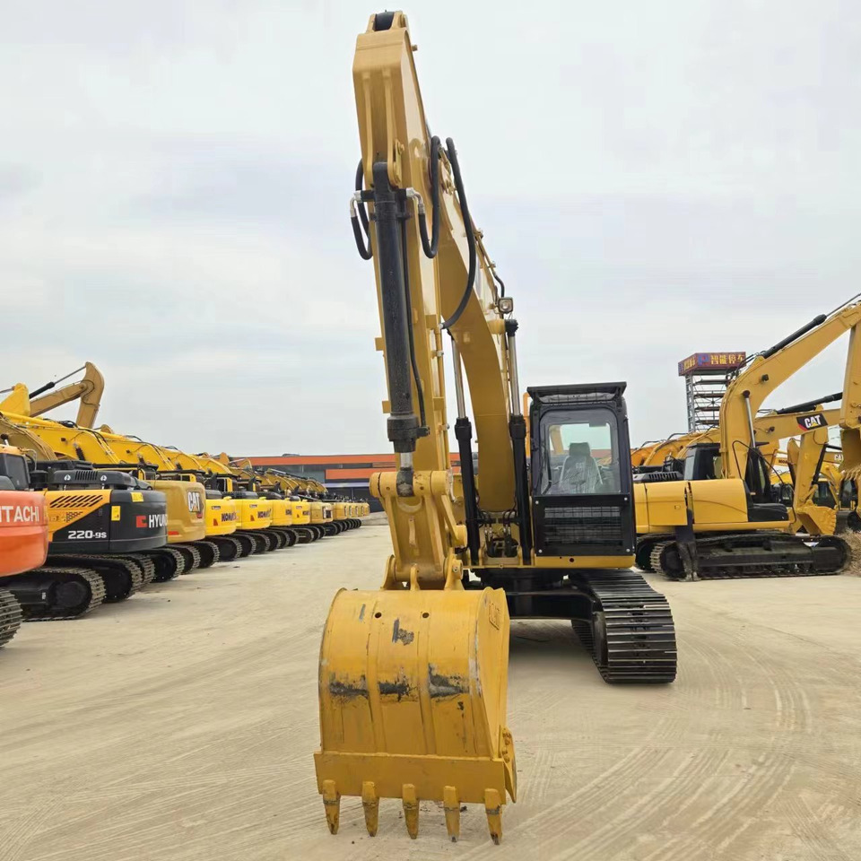 Caterpillar 315D2GC - Pelle sur chenille: photos 2 Caterpillar 315D2GC - Pelle sur chenille: photos 2