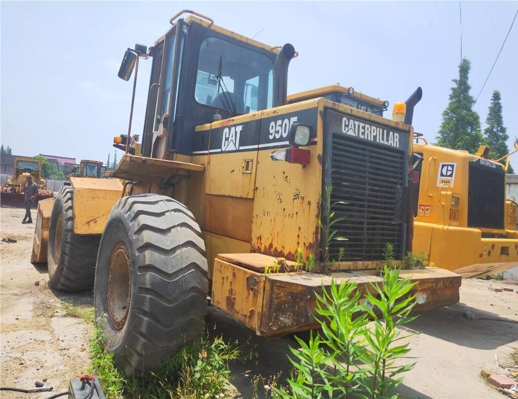 Chargeuse sur pneus Caterpillar 950 F: photos 6