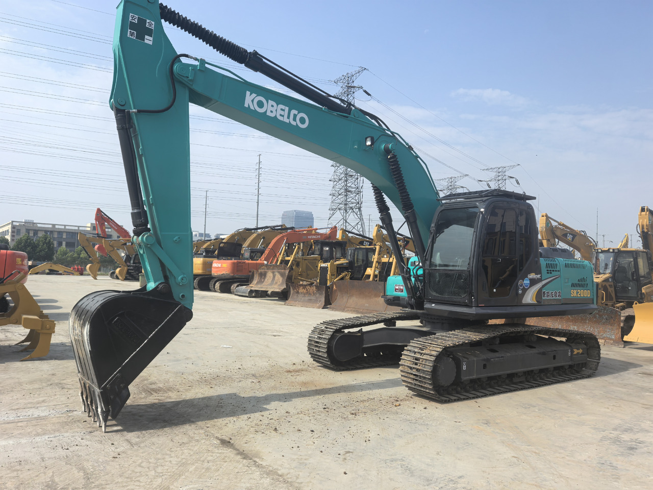 KOBELCO SK200D - Pelle: photos 1 KOBELCO SK200D - Pelle: photos 1