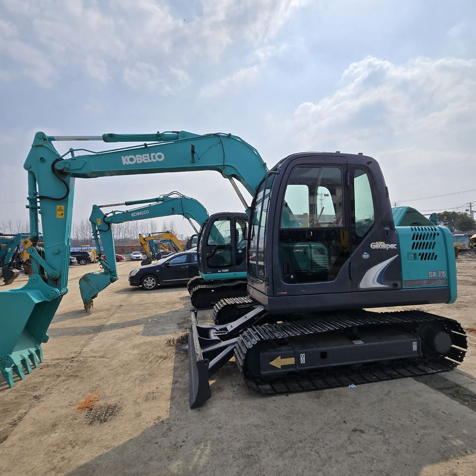 KOBELCO SK75 - Mini pelle: photos 5 KOBELCO SK75 - Mini pelle: photos 5