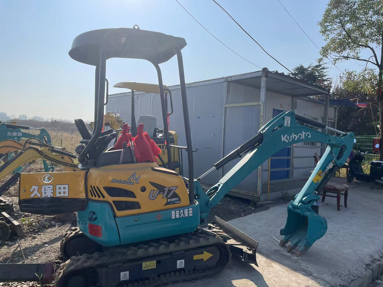 KUBOTA U17 - Mini pelle: photos 1 KUBOTA U17 - Mini pelle: photos 1