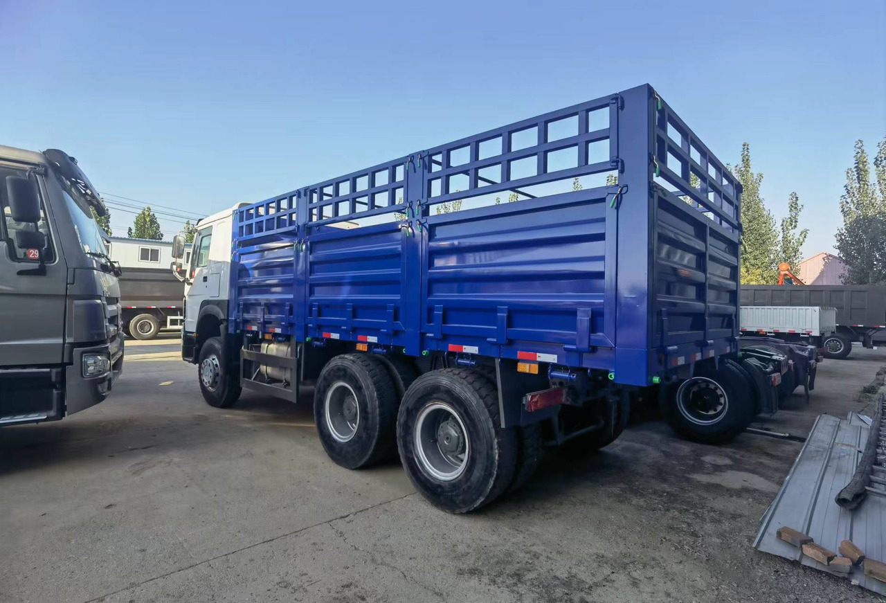 Sinotruk HOWO 371 6*4 Fence truck - Camion plateau: photos 5 Sinotruk HOWO 371 6*4 Fence truck - Camion plateau: photos 5
