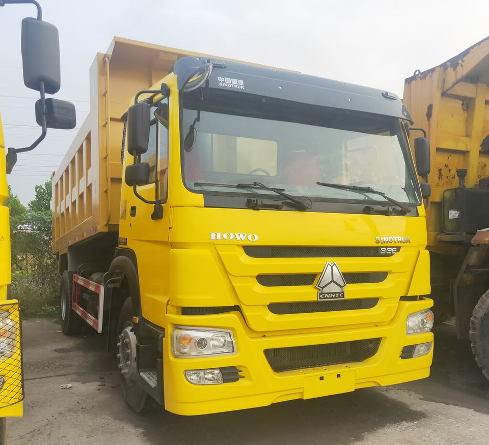 Sinotruk HOWO 4*2 Dump truck - Camion benne: photos 2 Sinotruk HOWO 4*2 Dump truck - Camion benne: photos 2