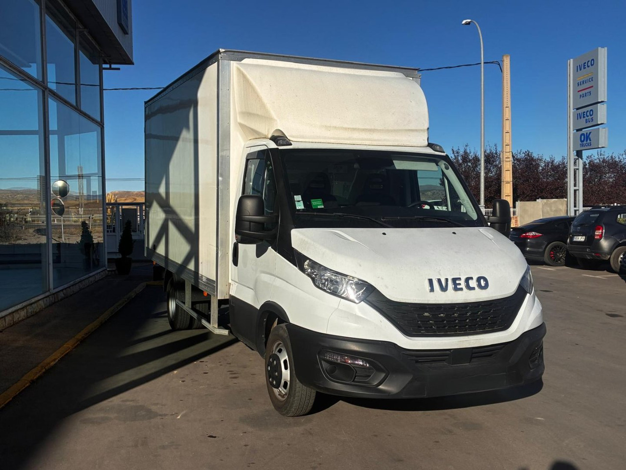 Caja cerrada IVECO 35C16 20m3 con puertas traseras - Fourgon grand volume: photos 3 Caja cerrada IVECO 35C16 20m3 con puertas traseras - Fourgon grand volume: photos 3