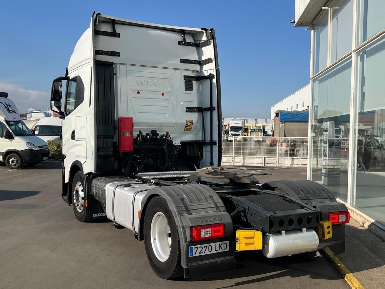 Cabeza Tractora IVECO 460 AUTOMATICO CON INTARDER - Tracteur routier: photos 4 Cabeza Tractora IVECO 460 AUTOMATICO CON INTARDER - Tracteur routier: photos 4