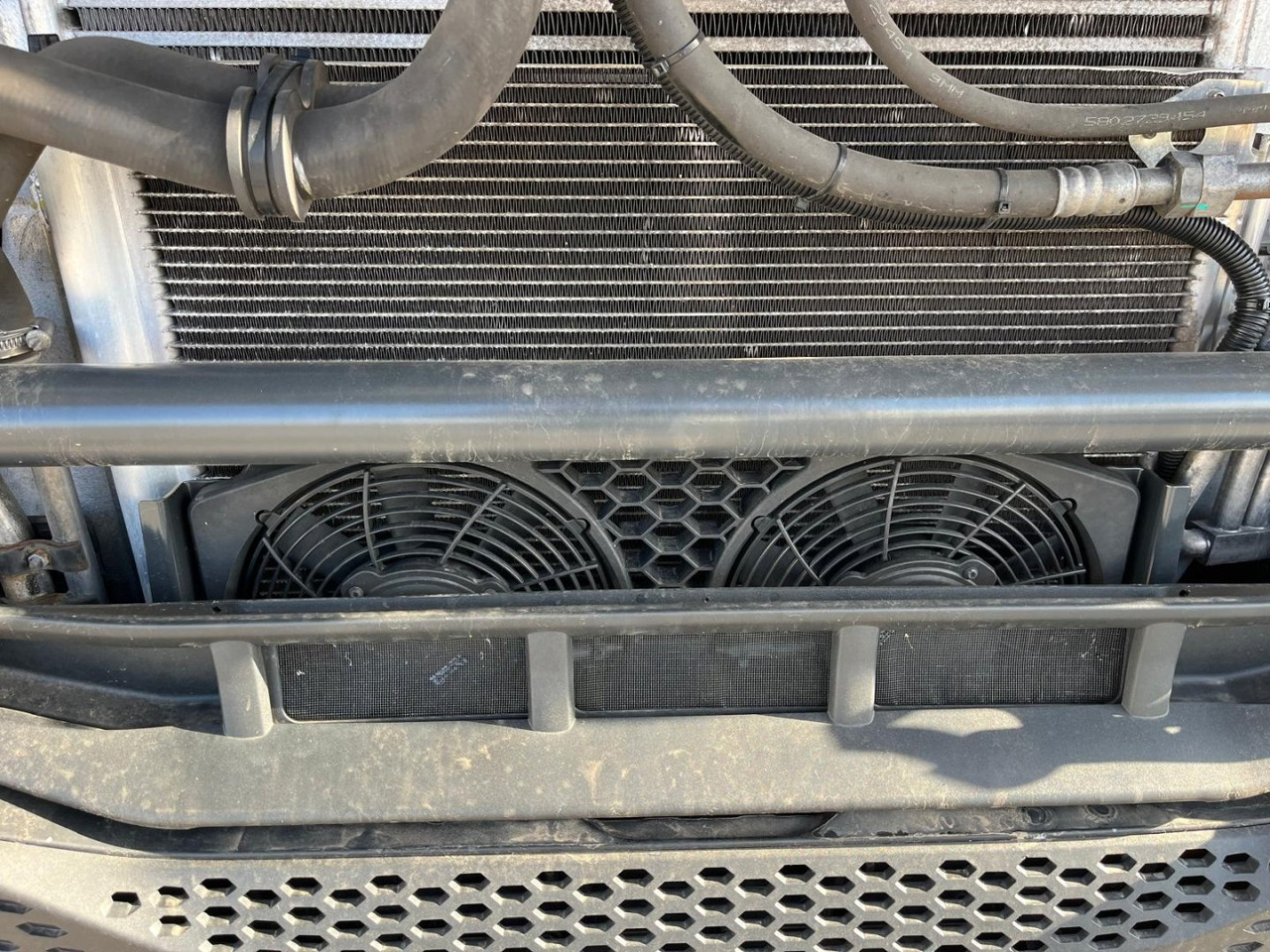 Cabeza Tractora IVECO 460 AUTOMATICO CON INTARDER - Tracteur routier: photos 5 Cabeza Tractora IVECO 460 AUTOMATICO CON INTARDER - Tracteur routier: photos 5