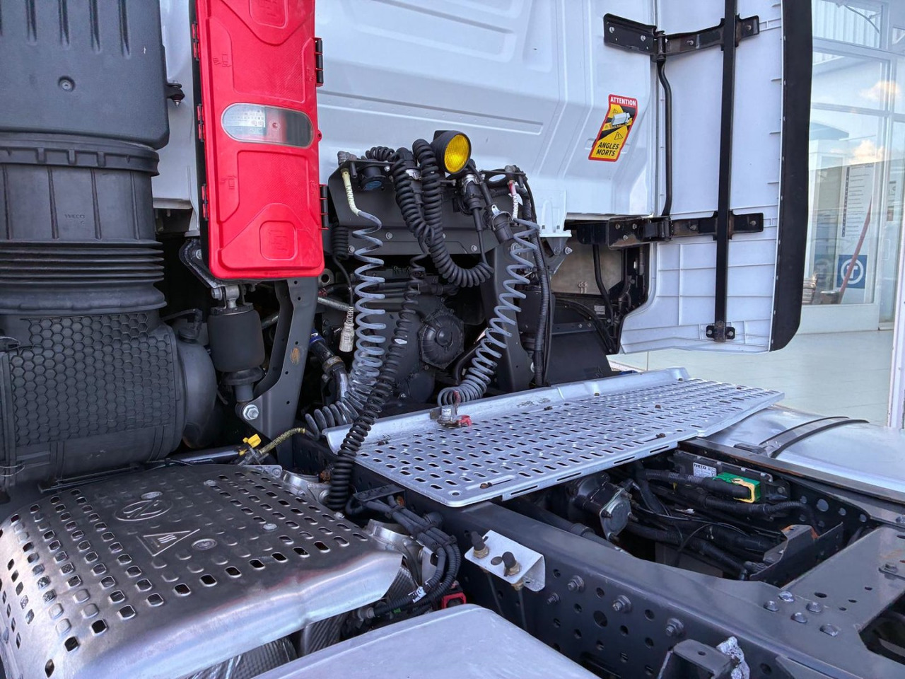 Cabeza Tractora IVECO 460 AUTOMATICO INTARDER ADR - Tracteur routier: photos 5 Cabeza Tractora IVECO 460 AUTOMATICO INTARDER ADR - Tracteur routier: photos 5