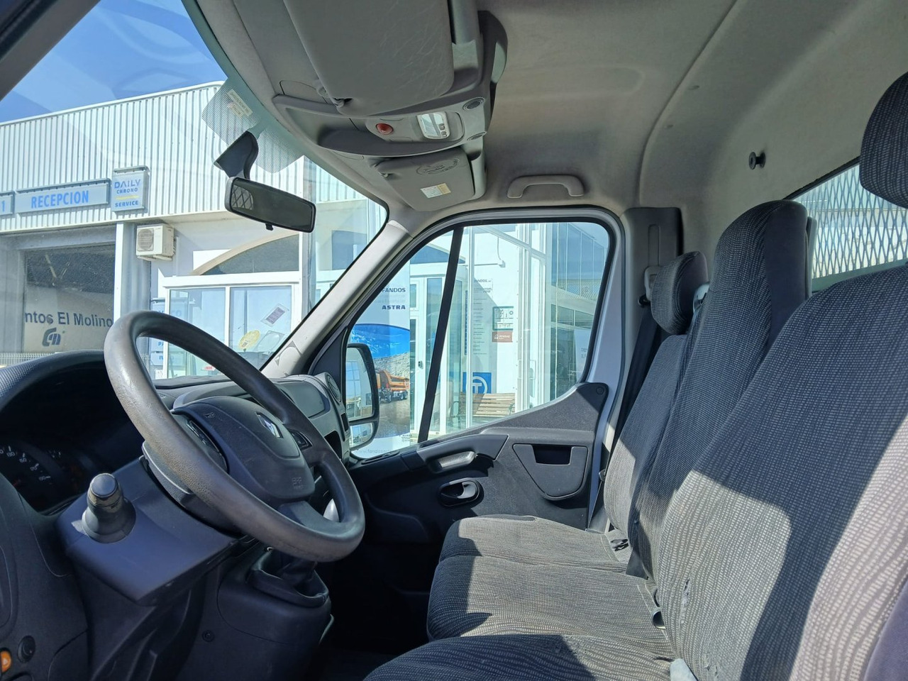 Volquete/Dumper Renault MASTER R3500 L3 2.3 - Utilitaire benne: photos 4 Volquete/Dumper Renault MASTER R3500 L3 2.3 - Utilitaire benne: photos 4