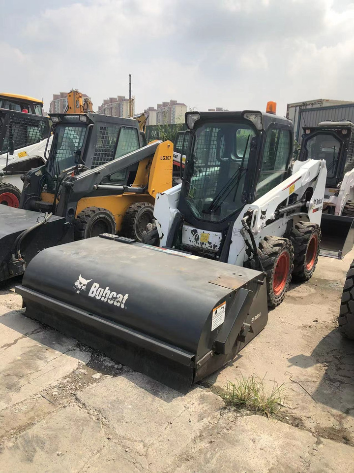 BOBCAT S550 - Mini chargeuse: photos 1 BOBCAT S550 - Mini chargeuse: photos 1