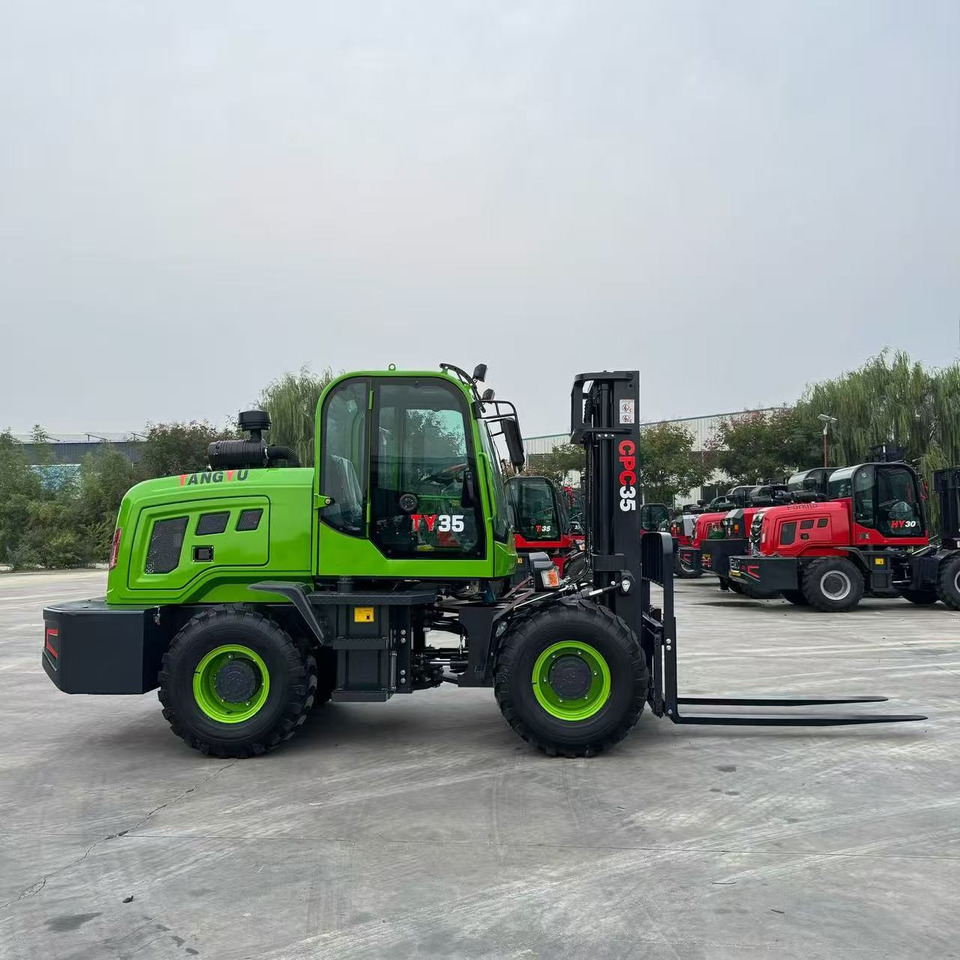BRAND NEW 3.5 TON Rough Terrain Forklift - Chariot tout terrain: photos 3 BRAND NEW 3.5 TON Rough Terrain Forklift - Chariot tout terrain: photos 3