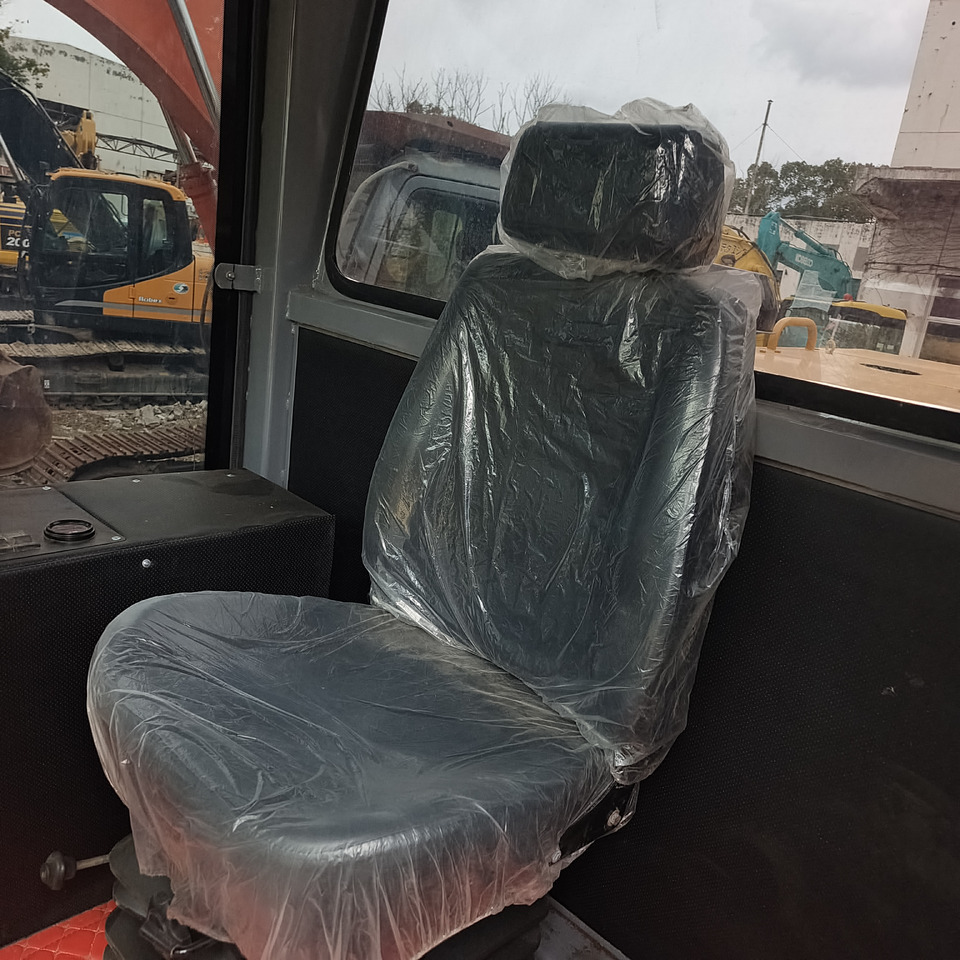 Niveleuse CAT 140K 140 K 140H 140G: photos 10 Niveleuse CAT 140K 140 K 140H 140G: photos 10