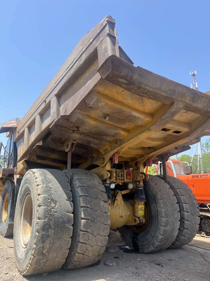 CAT 773F MINING DUMP TRUCK - Tombereau rigide: photos 4 CAT 773F MINING DUMP TRUCK - Tombereau rigide: photos 4