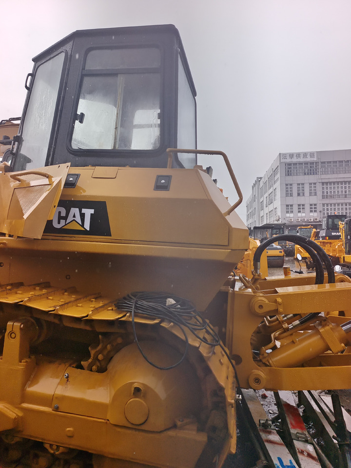 CAT D7G D6G D6GC D6R D8T - Bulldozer: photos 3 CAT D7G D6G D6GC D6R D8T - Bulldozer: photos 3