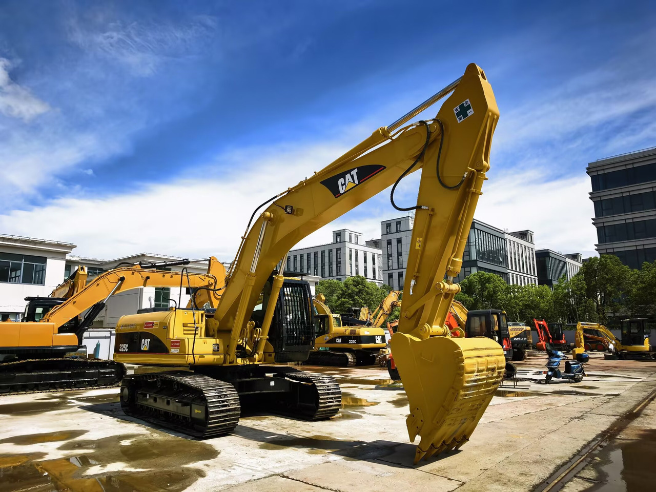 CATERPILLAR 325C CAT - Pelle sur chenille: photos 4 CATERPILLAR 325C CAT - Pelle sur chenille: photos 4
