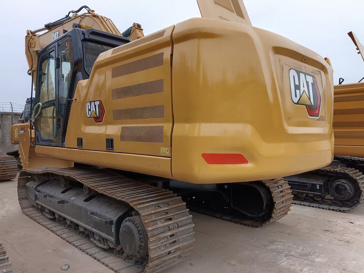 CATERPILLAR 330GC CAT - Pelle sur chenille: photos 1 CATERPILLAR 330GC CAT - Pelle sur chenille: photos 1