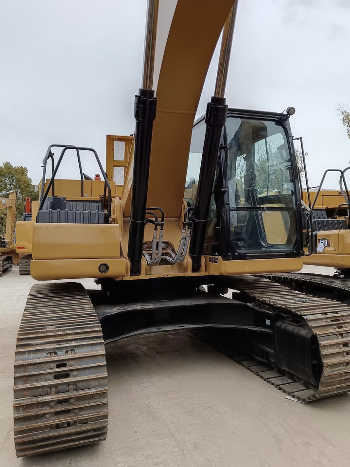 CATERPILLAR 330GC CAT - Pelle sur chenille: photos 4 CATERPILLAR 330GC CAT - Pelle sur chenille: photos 4