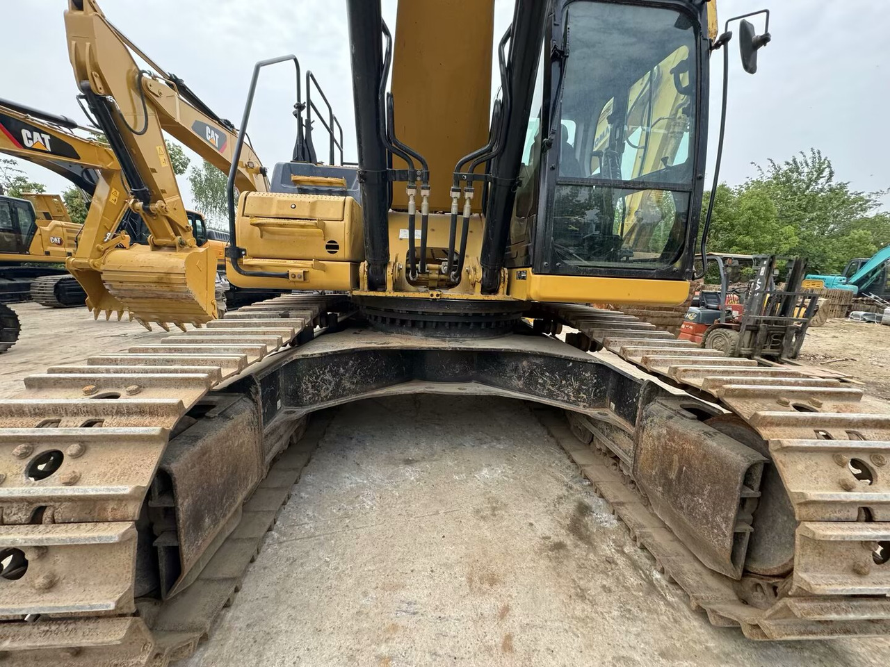 CATERPILLAR 336 GC CAT 336GC - Pelle sur chenille: photos 2 CATERPILLAR 336 GC CAT 336GC - Pelle sur chenille: photos 2