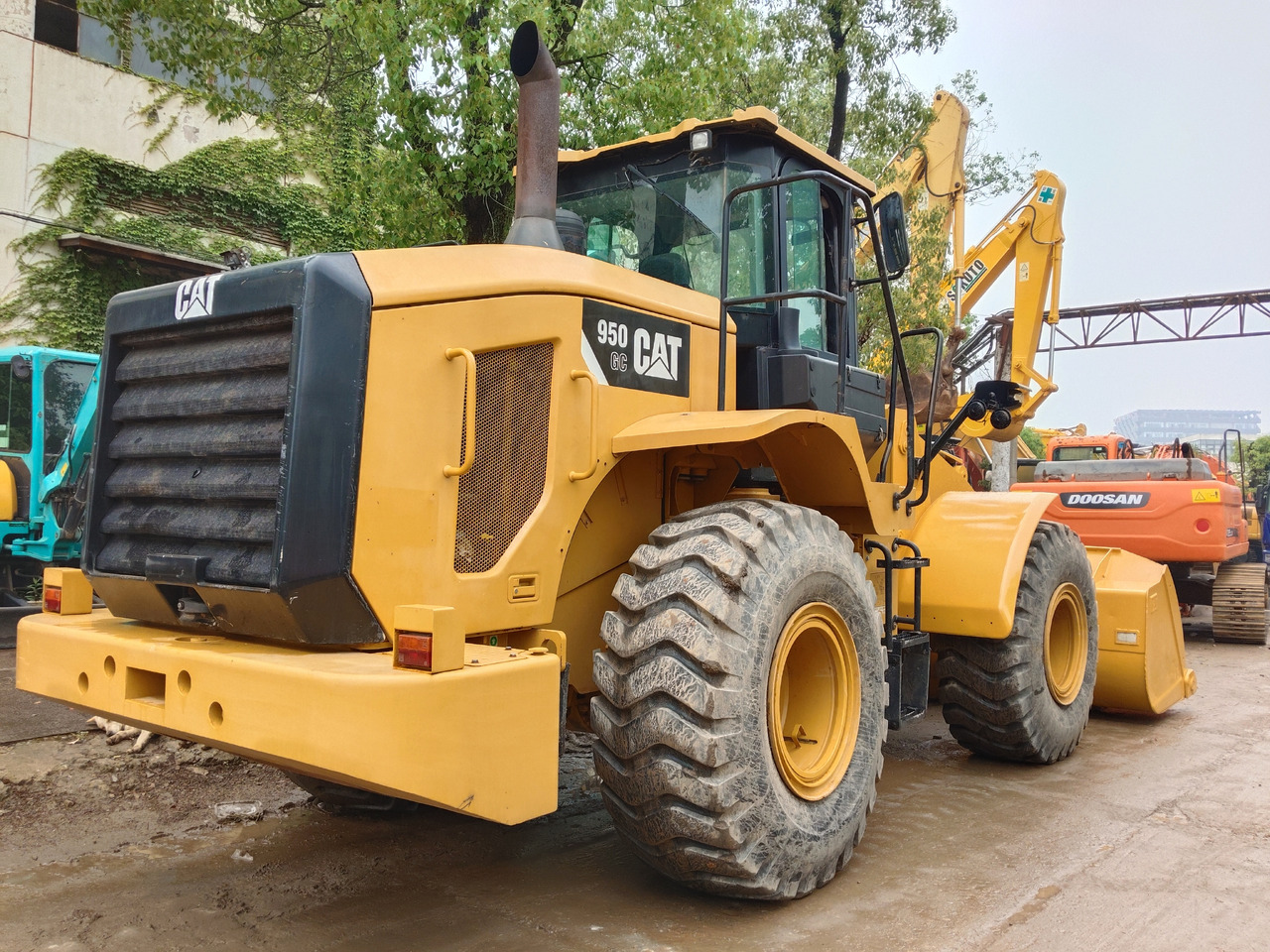 CATERPILLAR 950 GC CAT 950GC - Chargeuse sur pneus: photos 1 CATERPILLAR 950 GC CAT 950GC - Chargeuse sur pneus: photos 1