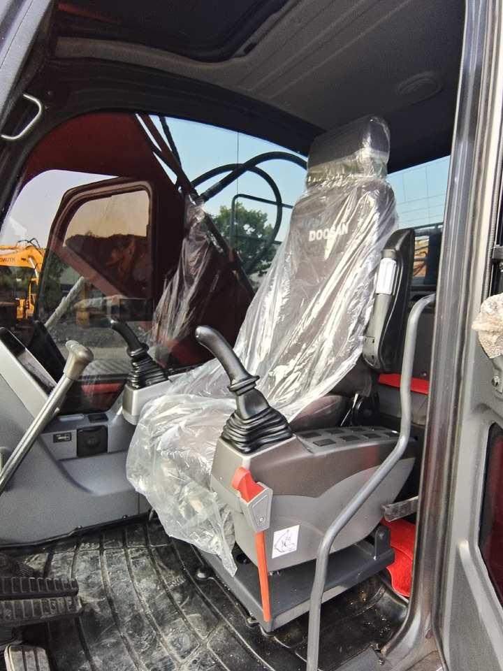 DOOSAN DX225LC-9C DX225LCA DX300 DX340 - Pelle sur chenille: photos 2 DOOSAN DX225LC-9C DX225LCA DX300 DX340 - Pelle sur chenille: photos 2