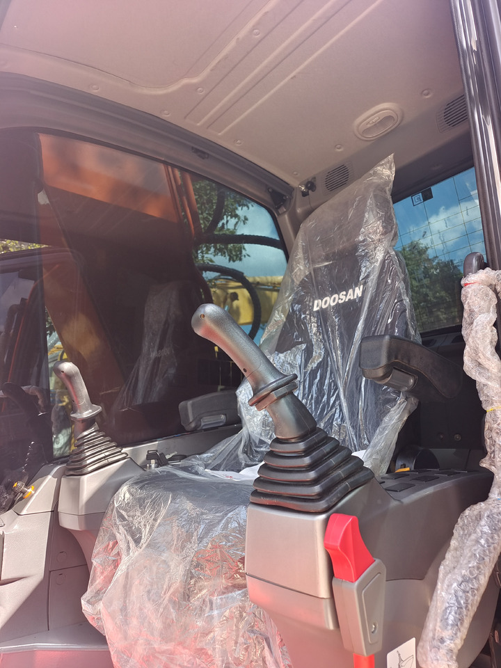 DOOSAN DX225LCA DX225LC-9C DX300 DX340 - Pelle sur chenille: photos 4 DOOSAN DX225LCA DX225LC-9C DX300 DX340 - Pelle sur chenille: photos 4