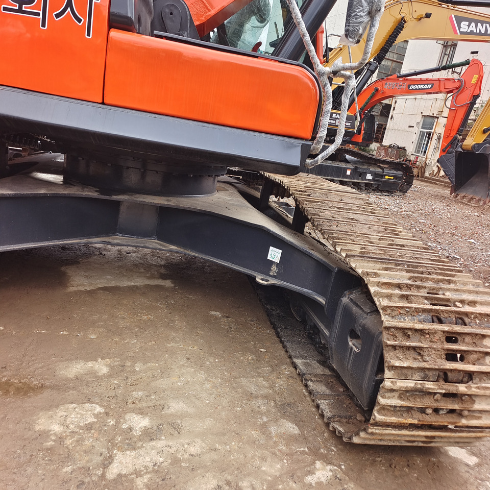 DOOSAN DX300 LC - 9C DX300LCA - Pelle sur chenille: photos 5 DOOSAN DX300 LC - 9C DX300LCA - Pelle sur chenille: photos 5