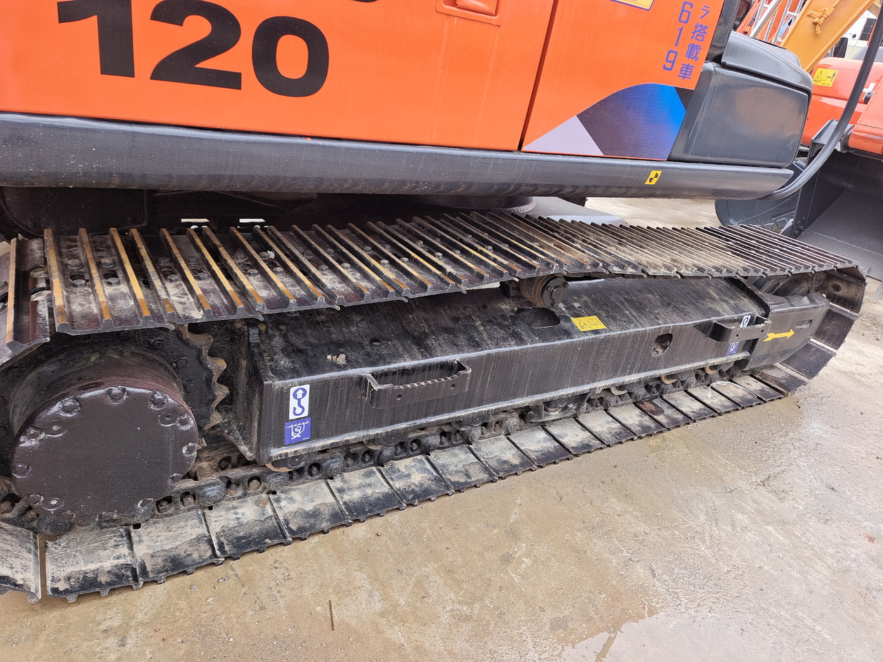 HITACHI ZX120 - Pelle sur chenille: photos 3 HITACHI ZX120 - Pelle sur chenille: photos 3