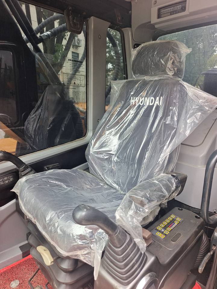 HYUNDAI 220-9S - Pelle sur chenille: photos 2 HYUNDAI 220-9S - Pelle sur chenille: photos 2