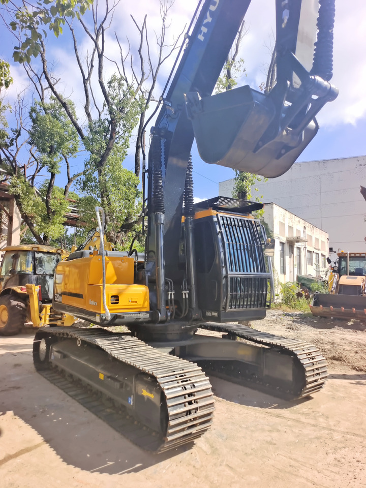 HYUNDAI HX220HD - Pelle sur chenille: photos 3 HYUNDAI HX220HD - Pelle sur chenille: photos 3