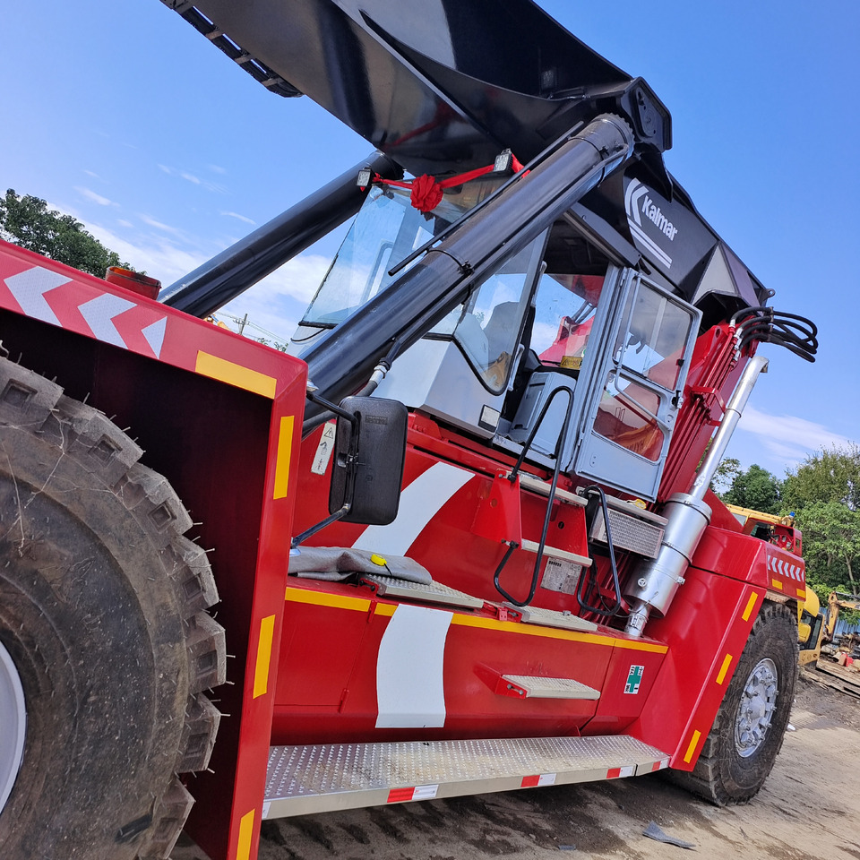 KALMAR DRF450 - Reach stacker: photos 3 KALMAR DRF450 - Reach stacker: photos 3