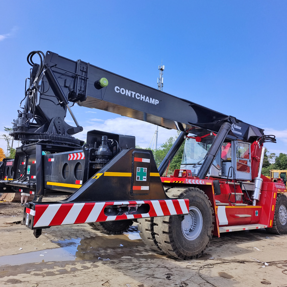 KALMAR DRF450 DRT450 DRT DRD DRU 450 45 TON - Reach stacker: photos 1 KALMAR DRF450 DRT450 DRT DRD DRU 450 45 TON - Reach stacker: photos 1