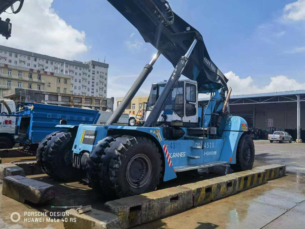 KONECRANES SMV 4531 TB5 - Reach stacker: photos 1 KONECRANES SMV 4531 TB5 - Reach stacker: photos 1