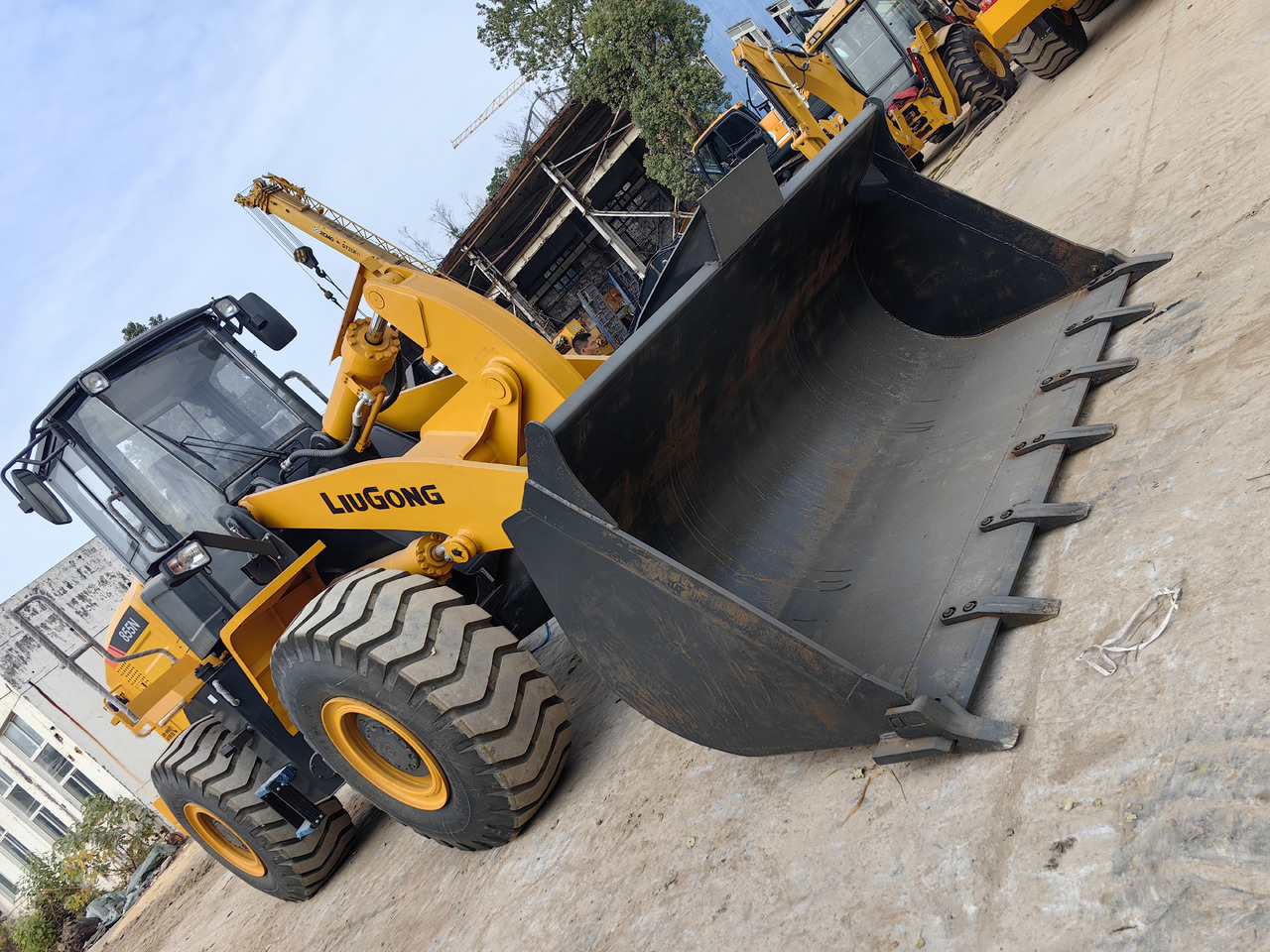 LIUGONG 855N - Chargeuse sur pneus: photos 5 LIUGONG 855N - Chargeuse sur pneus: photos 5