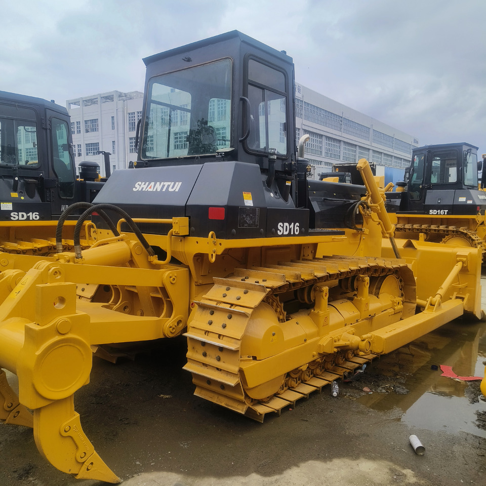 Bulldozer SHANTUI SD 16 WITH RIPPER: photos 1
