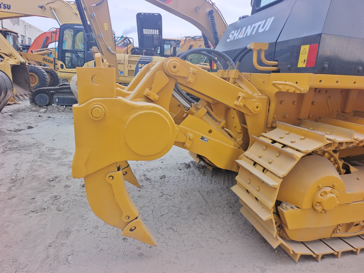 Bulldozer SHANTUI SD22 SD22F SD32: photos 13