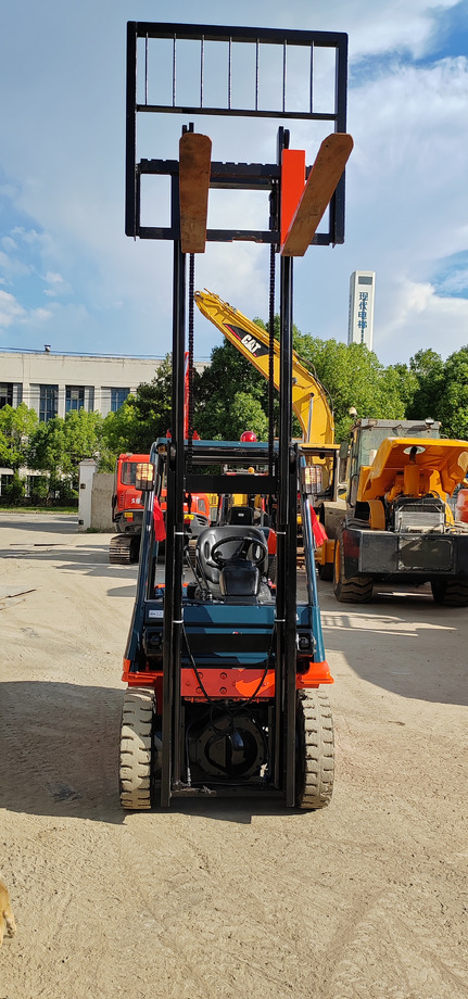 TOYOTA FD 35 - Chariot élévateur: photos 5 TOYOTA FD 35 - Chariot élévateur: photos 5