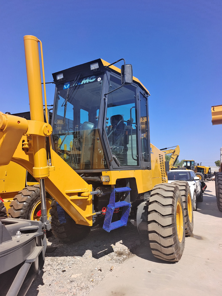 XCMG GR1803 GR2153 - Niveleuse: photos 5 XCMG GR1803 GR2153 - Niveleuse: photos 5